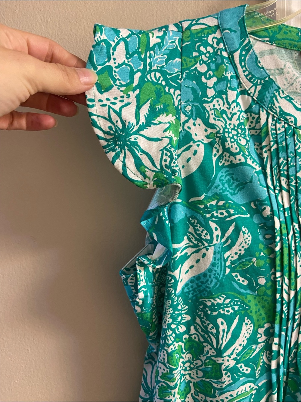 Lilly Pulitzer Teal & White Floral Pintuck Tank blouse Small NWT - Picture 5 of 7